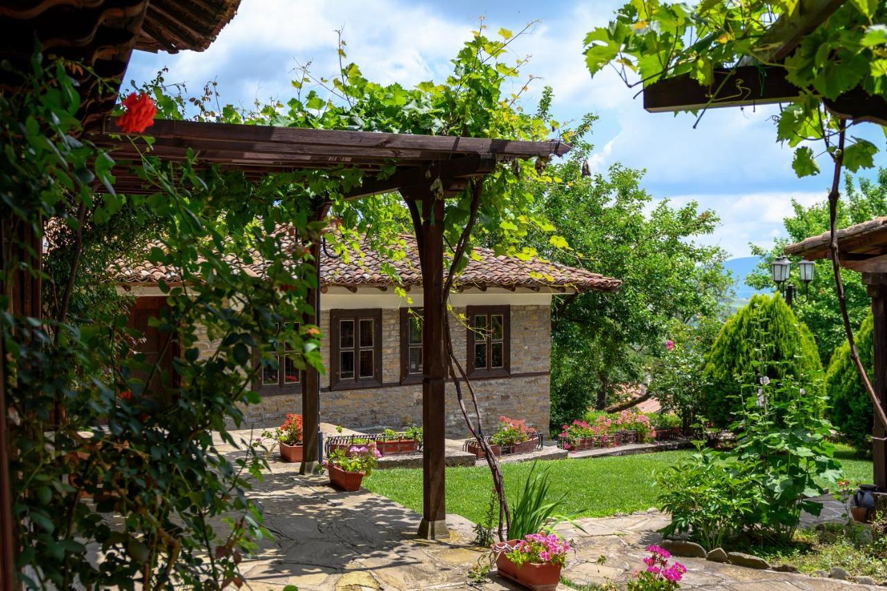 Guest House Zarkova Kushta Żerawna Zewnętrze zdjęcie