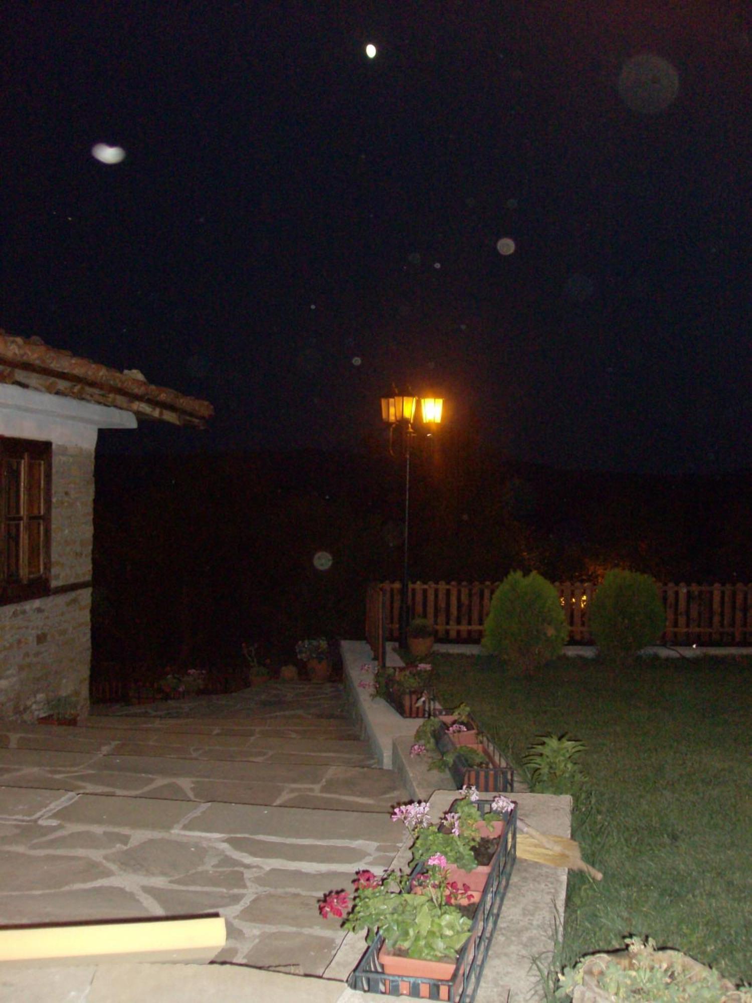 Guest House Zarkova Kushta Żerawna Zewnętrze zdjęcie
