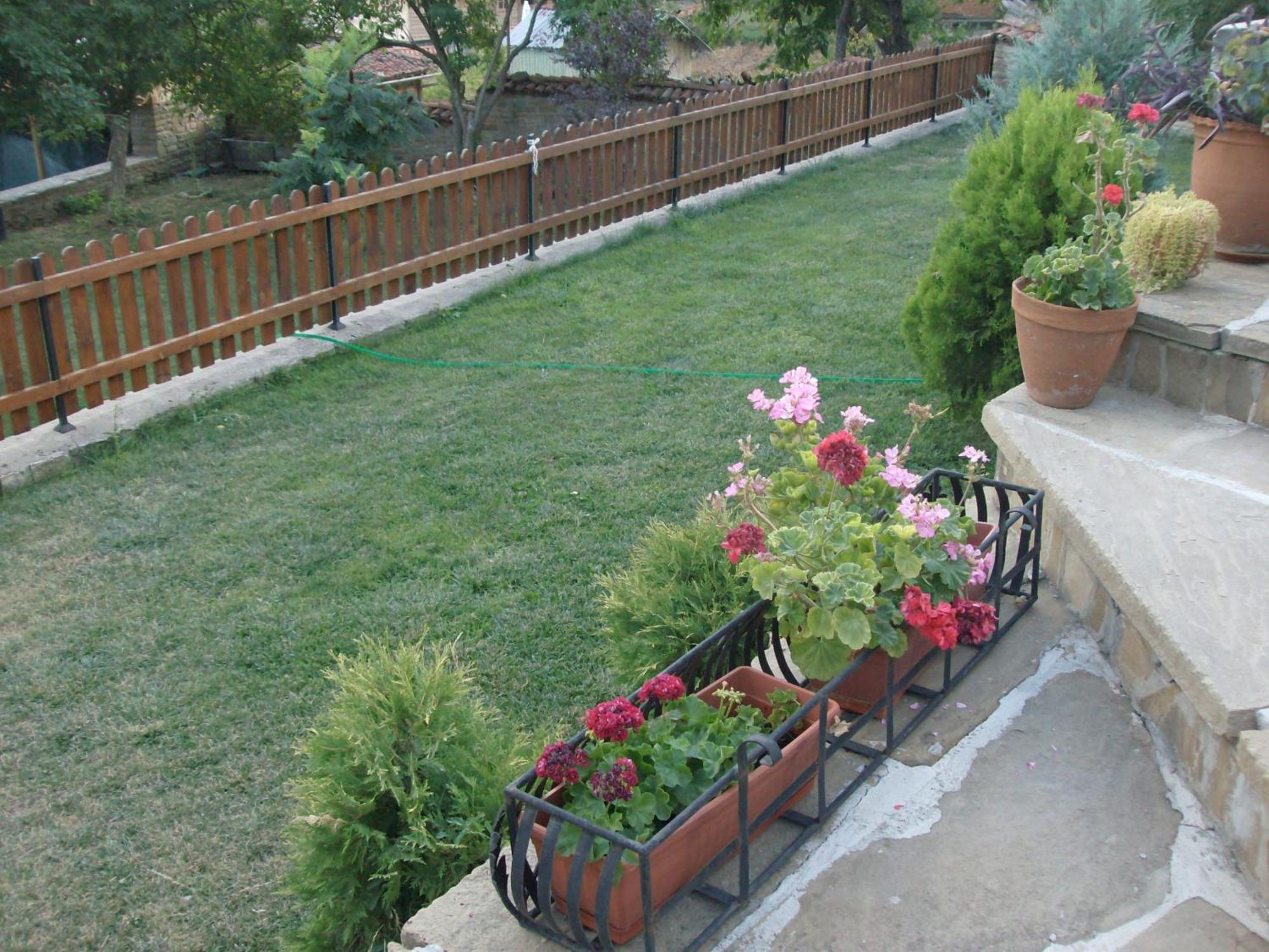 Guest House Zarkova Kushta Żerawna Zewnętrze zdjęcie